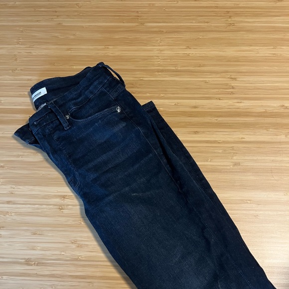 Good American Jeans: 4/27 - Picture 5 of 5